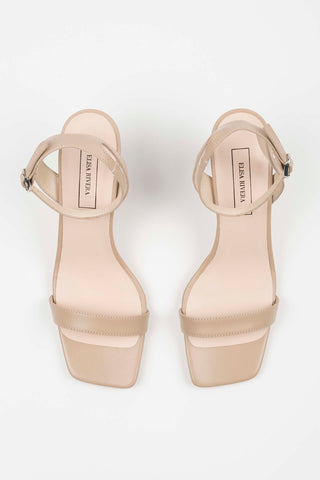SANDALIA TIRA BEIGE TACÓN 8CM