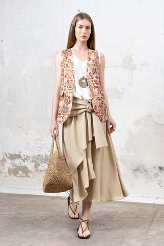 Look 1 'Timeless Spring'