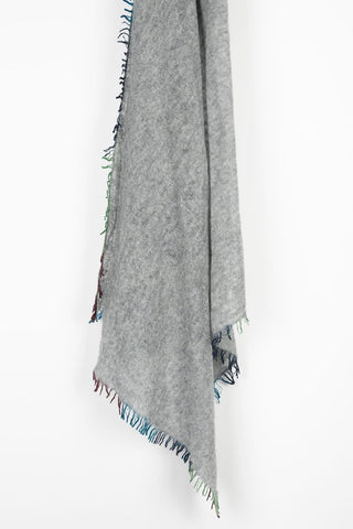 Damiel gray scarf