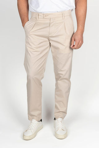 Pantalón GUY crudo con pinzas