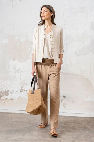 TOP ESCOTE PICO TIRANTE ANCHO BEIGE