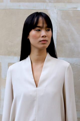 CAMISA PICO PUÑO GRANDE HUESO