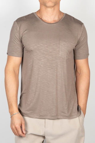 CAMISETA RESINA BOLSILLOS MANGA CORTA