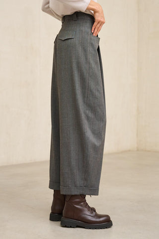 Pantalón Baru gris raya diplomática